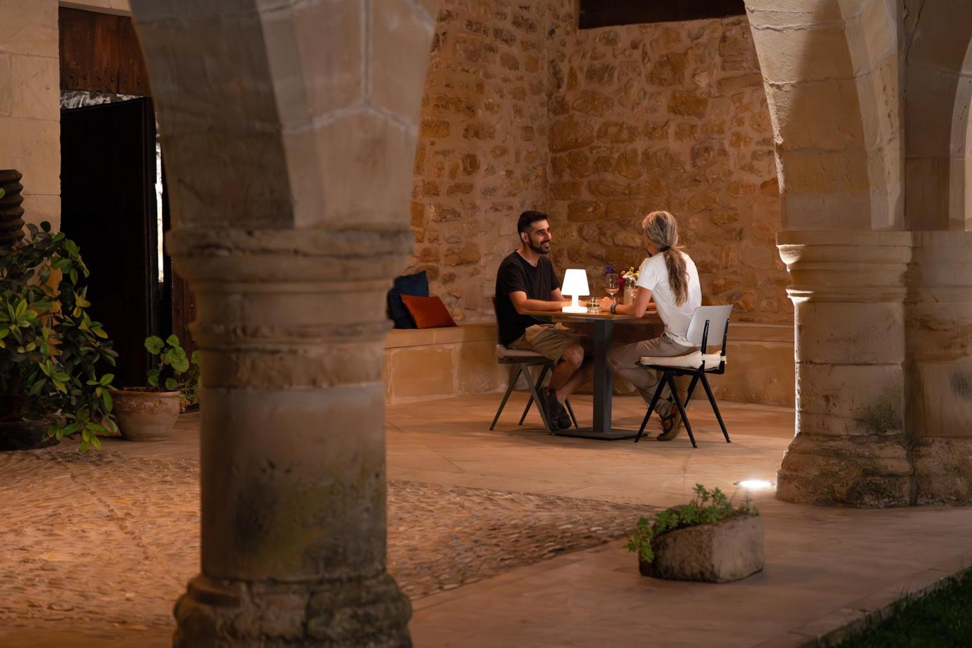 Santuario Virgen De La Fuente Hotel Peñarroya de Tastavins Kültér fotó